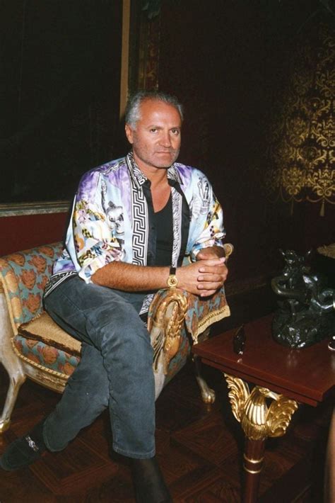 gianni versace spa via borgospesso milano|gianni versace biography.